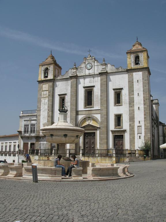 Ebora Home - Garage Free - Centro Historico Évora Eksteriør billede