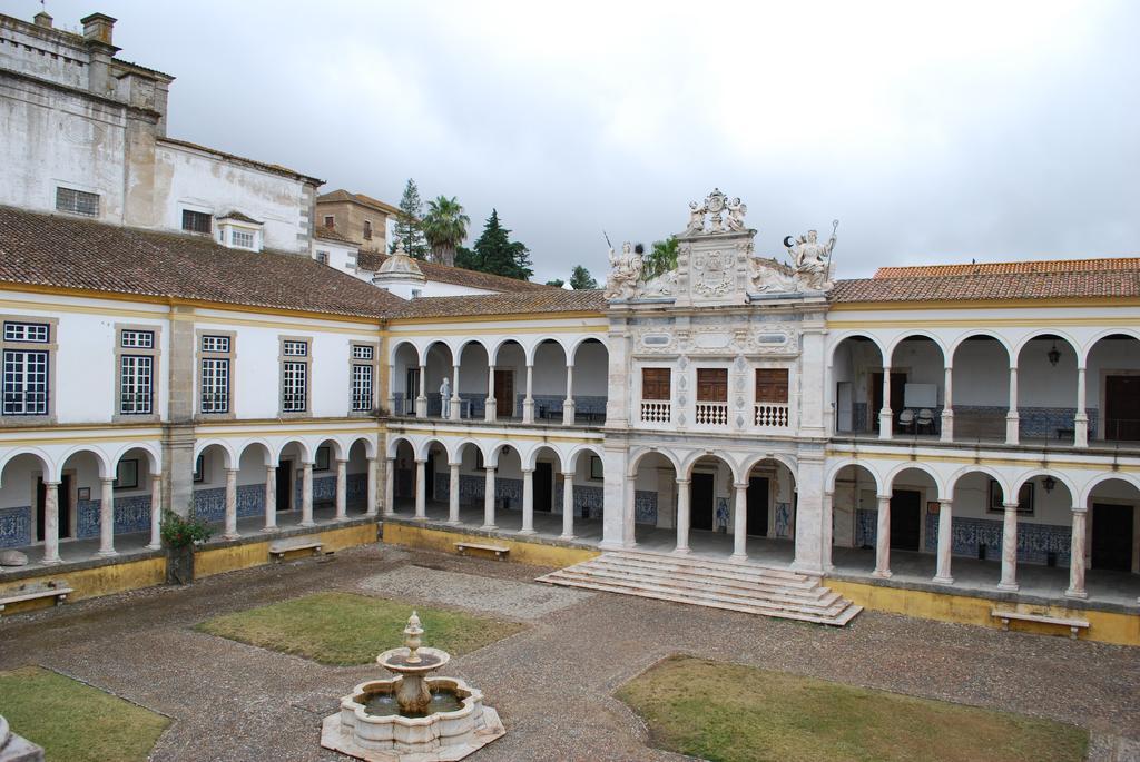 Ebora Home - Garage Free - Centro Historico Évora Eksteriør billede
