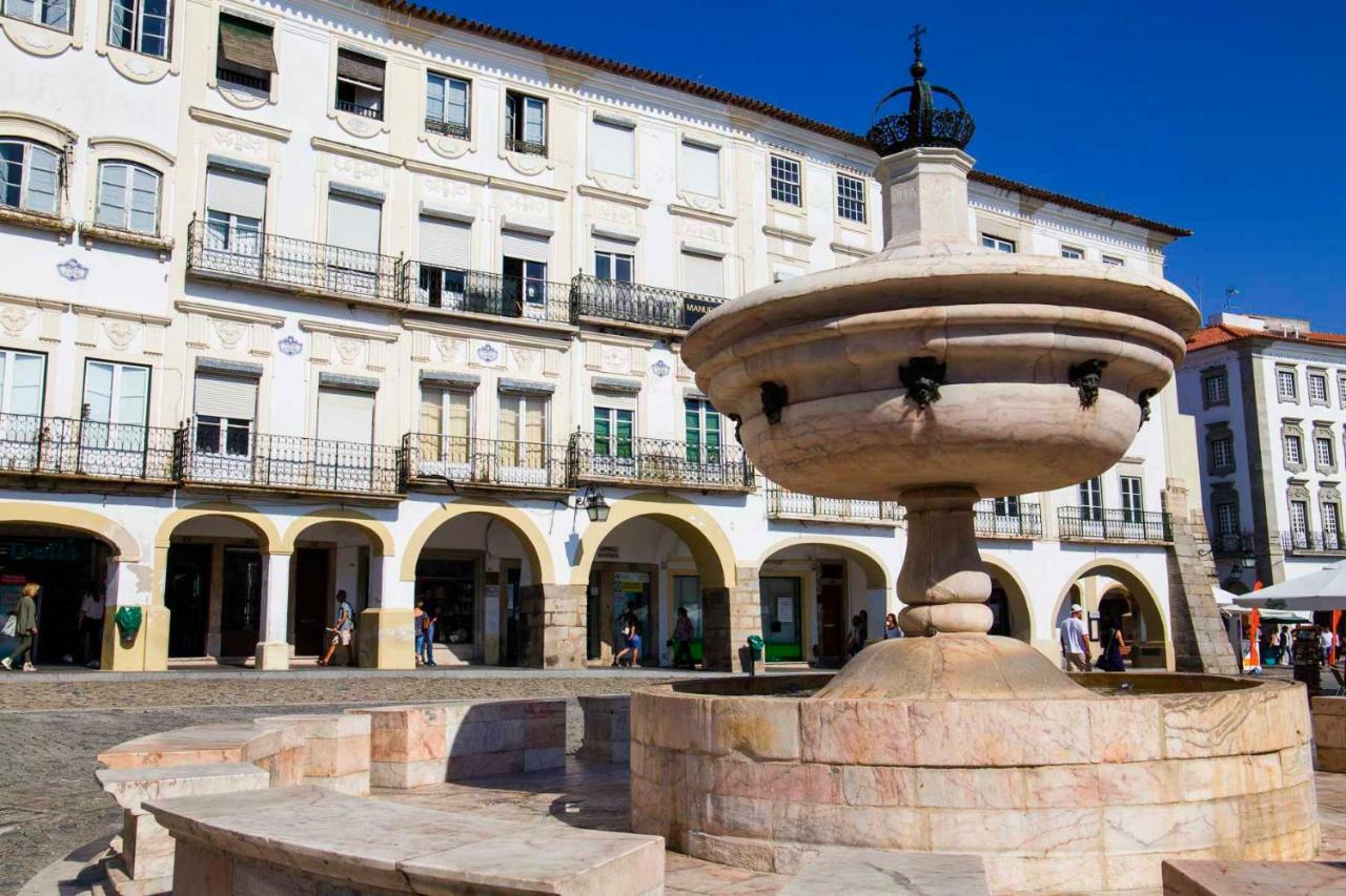 Ebora Home - Garage Free - Centro Historico Évora Eksteriør billede